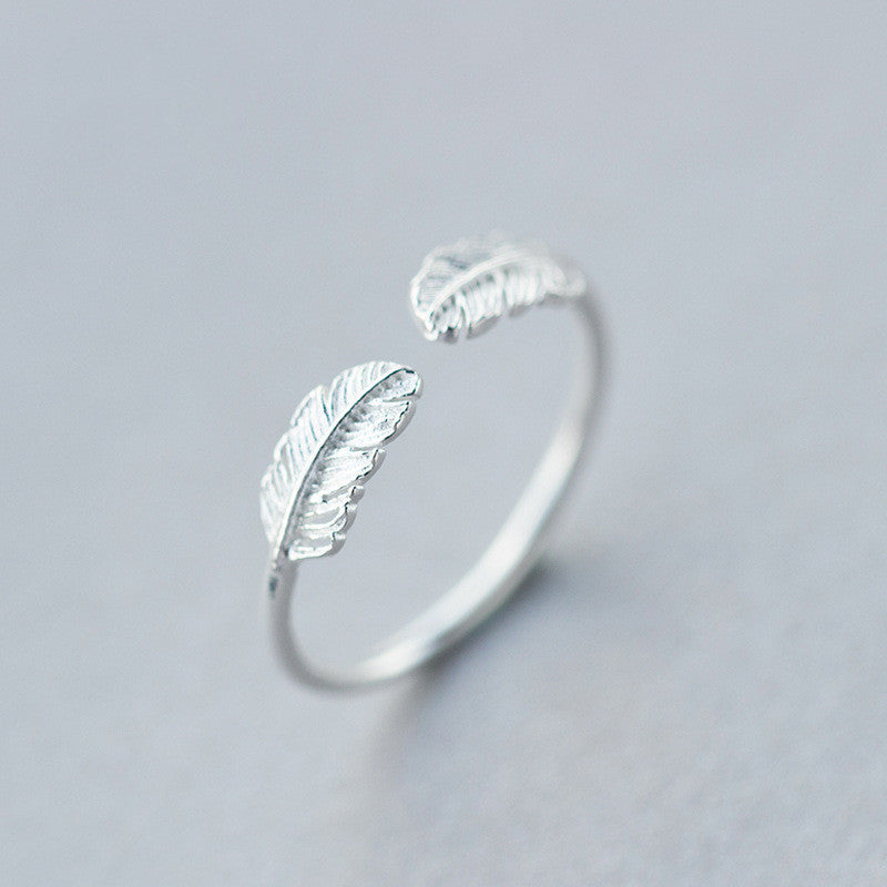 Minimalist Leaf Design Ring